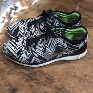 Nike Aztec Women’s Size 9.5